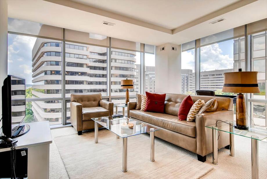 Luxury Apartments Crystal City