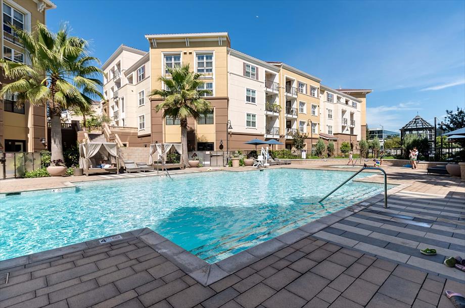 Global Luxury Suites at Epic Way Global Luxury Suites